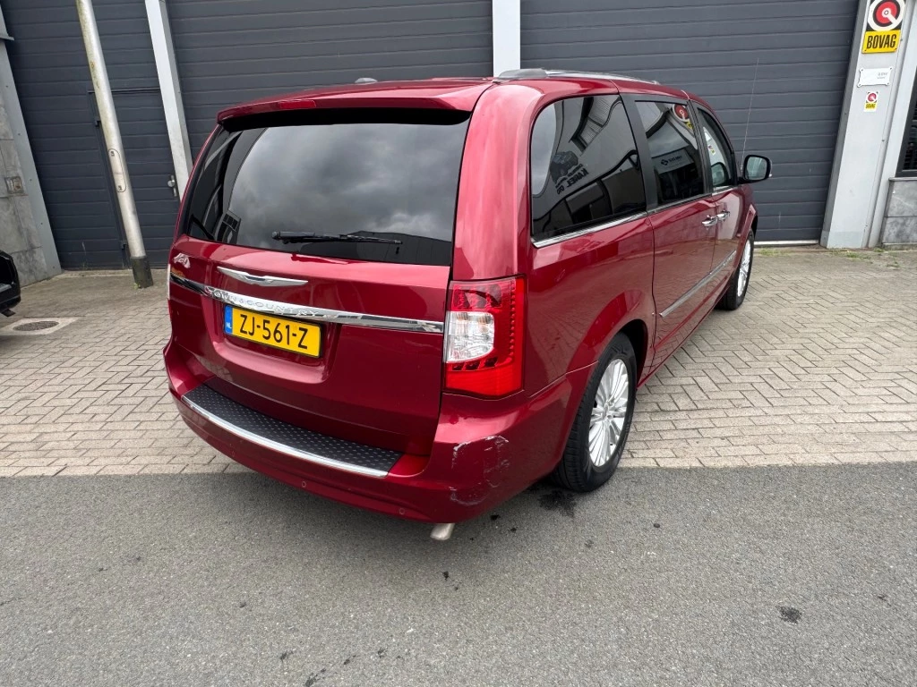 Hoofdafbeelding Chrysler Town Country