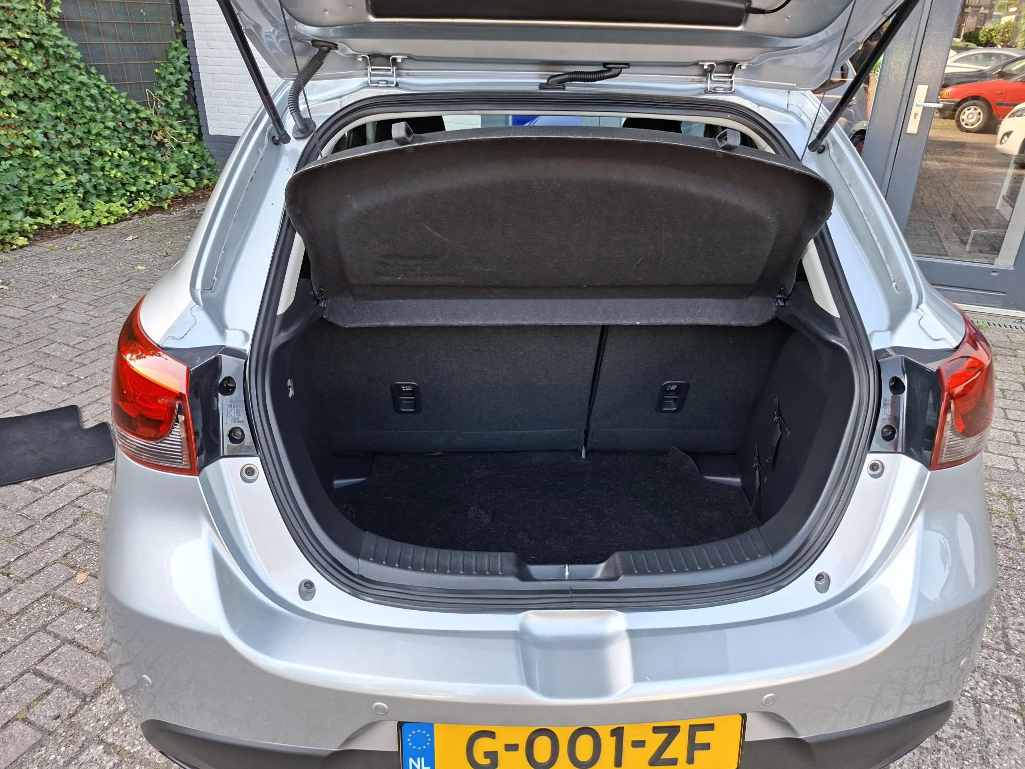Hoofdafbeelding Mazda 2