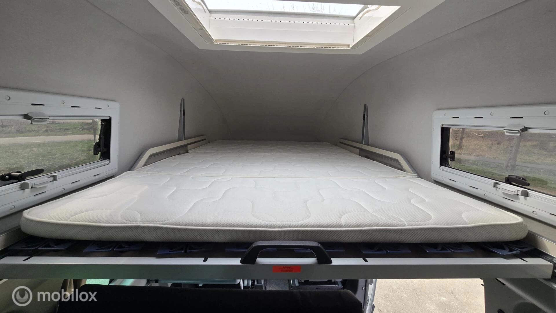 Hoofdafbeelding Ford Nugget