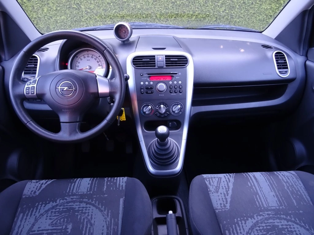 Hoofdafbeelding Opel Agila