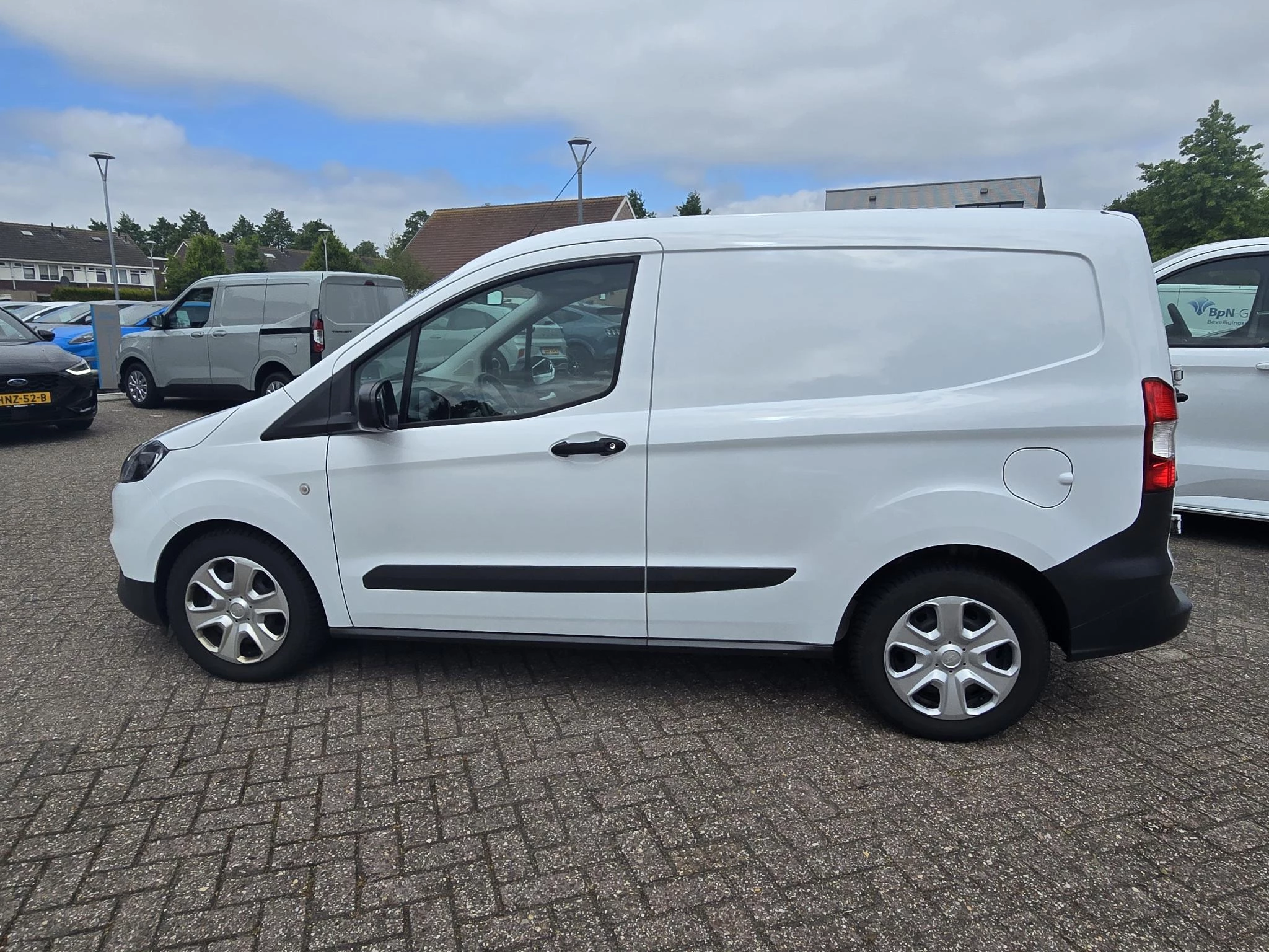 Hoofdafbeelding Ford Transit Courier