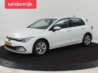 Volkswagen Golf 1.0 TSI Life | Carplay | Sfeerverlichting |  Adaptive cruise | Navigatie | Parkeerhulp | Climate control | Full LED | Bluetooth