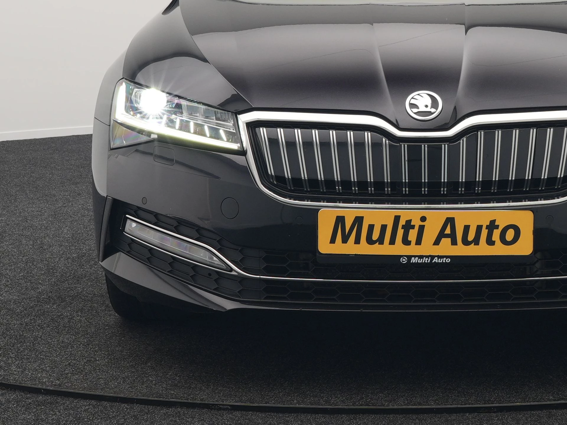 Hoofdafbeelding Škoda Superb