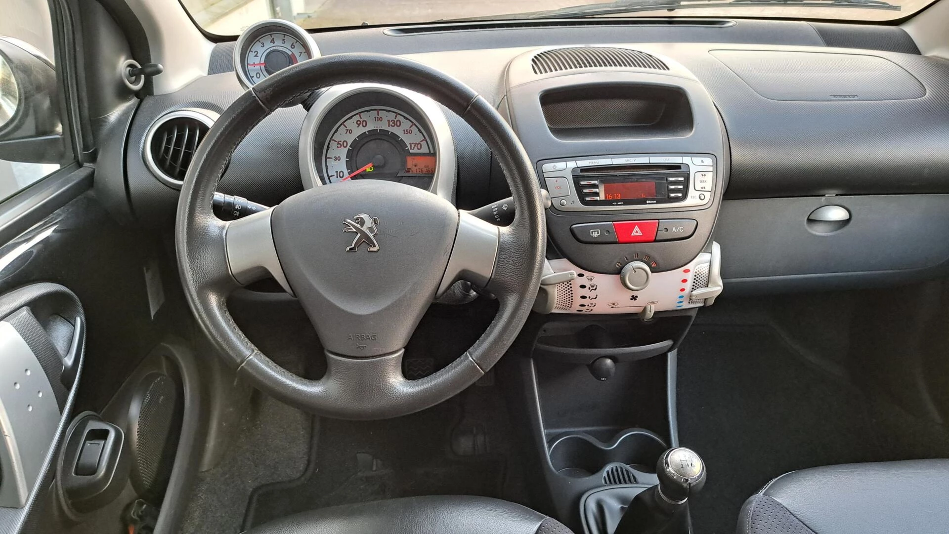 Hoofdafbeelding Peugeot 107