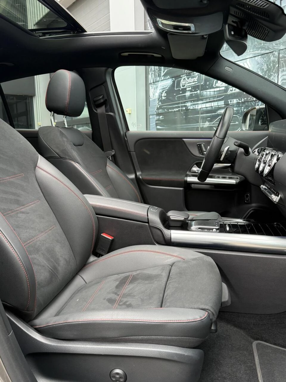 Hoofdafbeelding Mercedes-Benz EQA