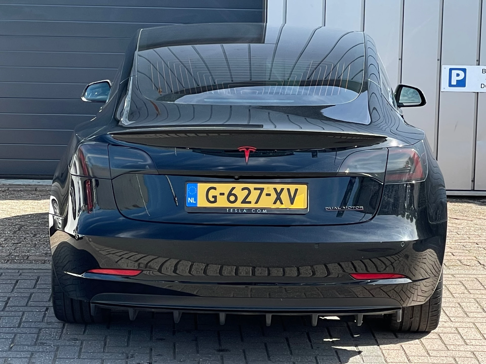 Hoofdafbeelding Tesla Model 3