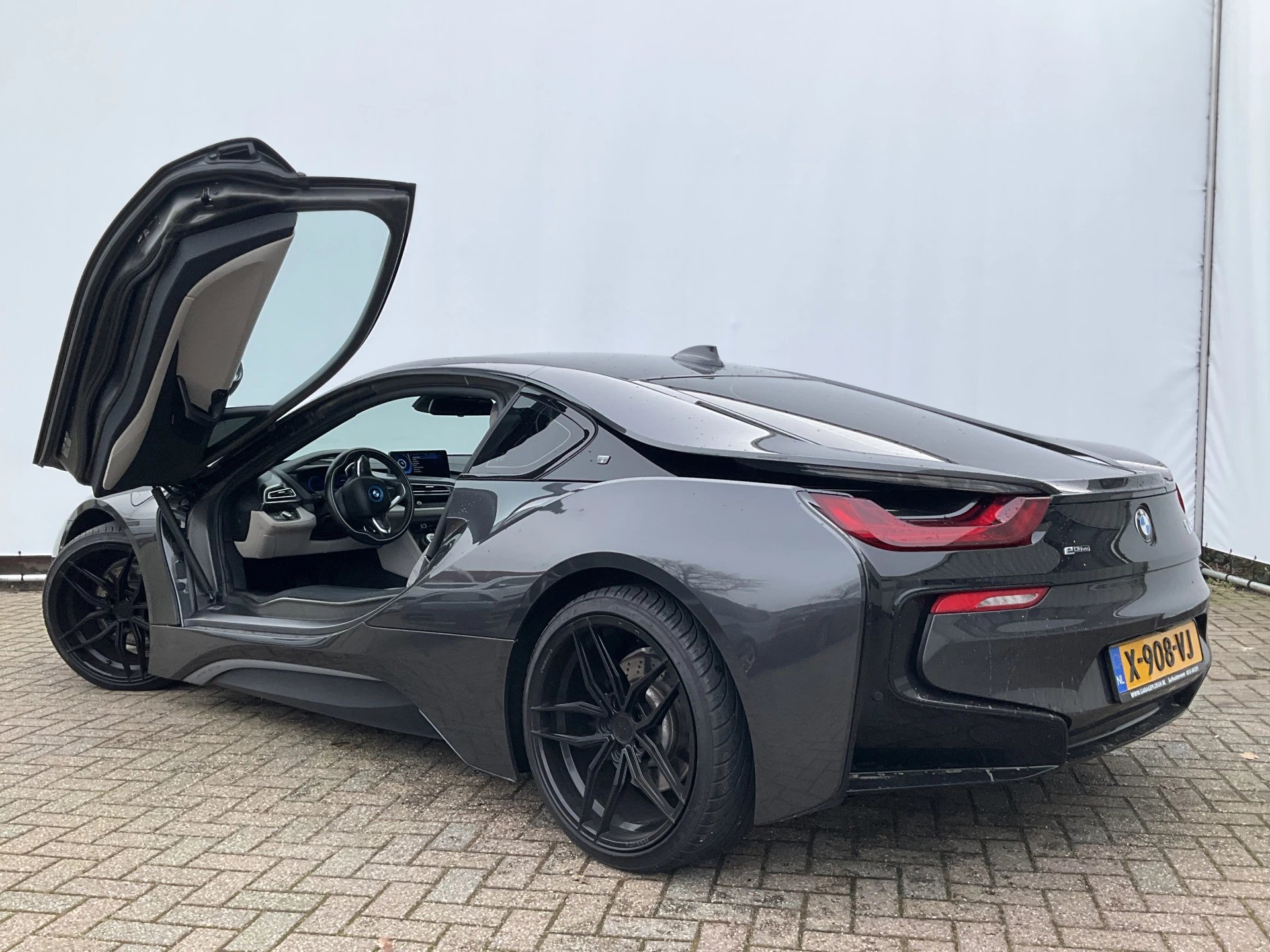 Hoofdafbeelding BMW i8