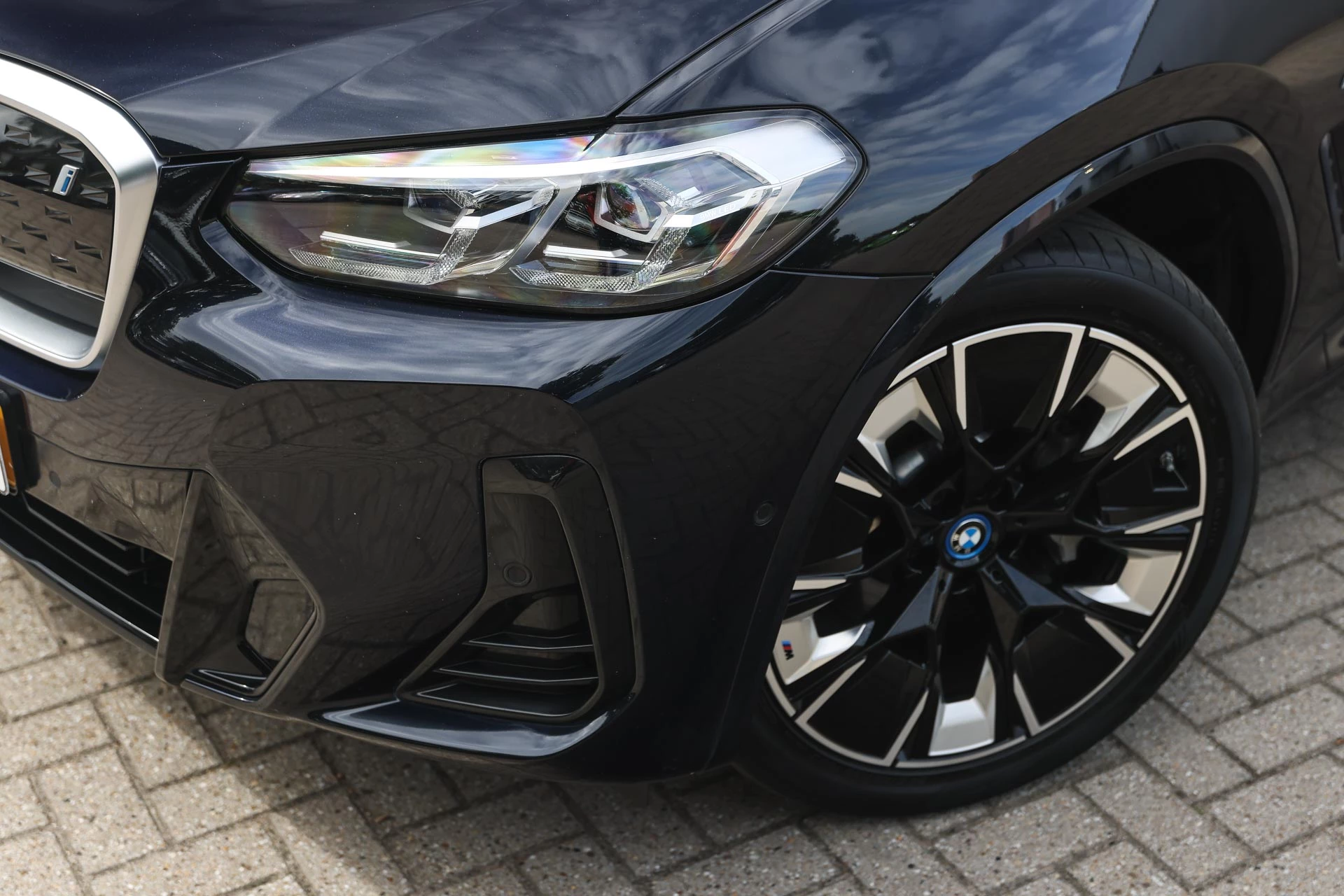 Hoofdafbeelding BMW iX3