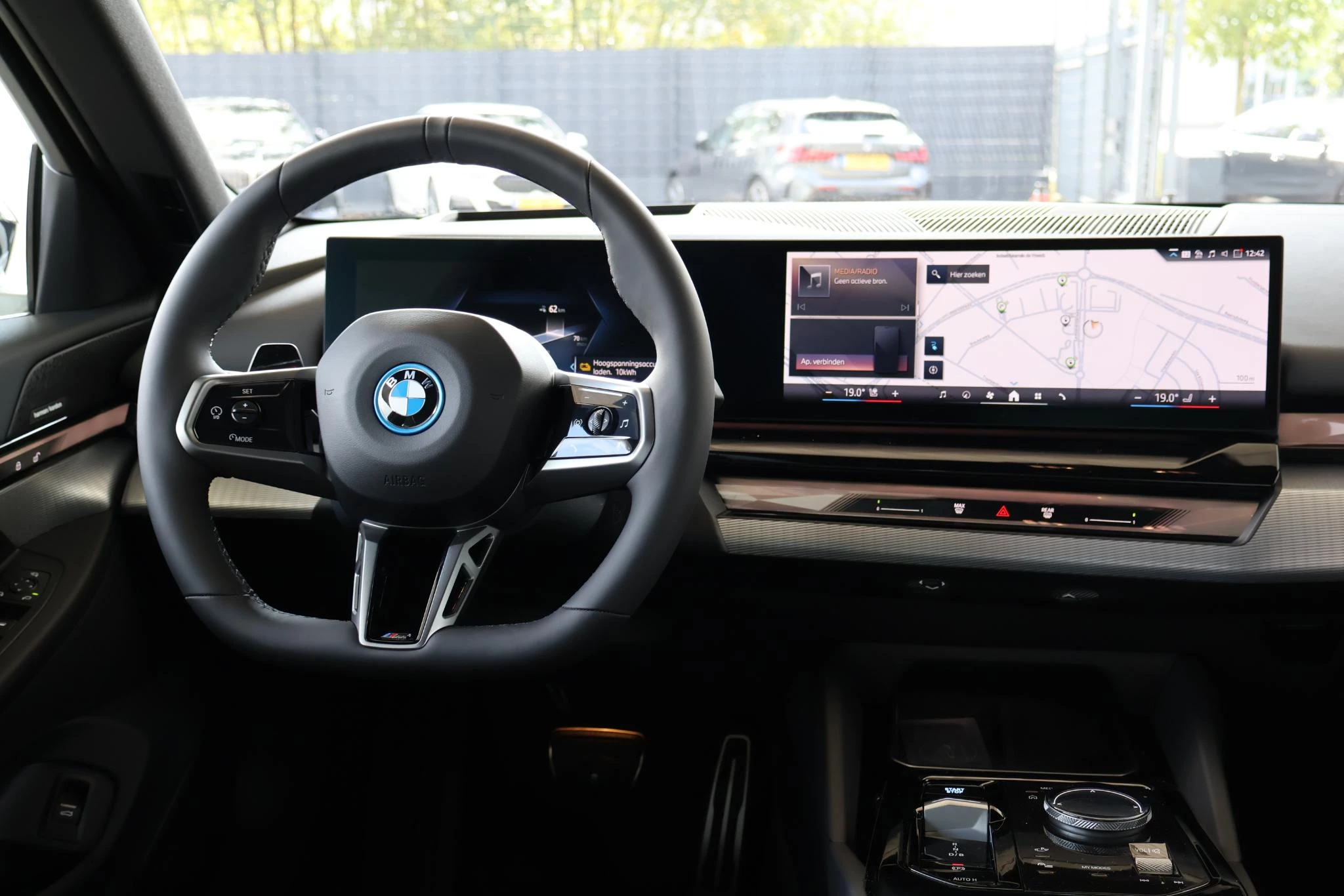Hoofdafbeelding BMW i5