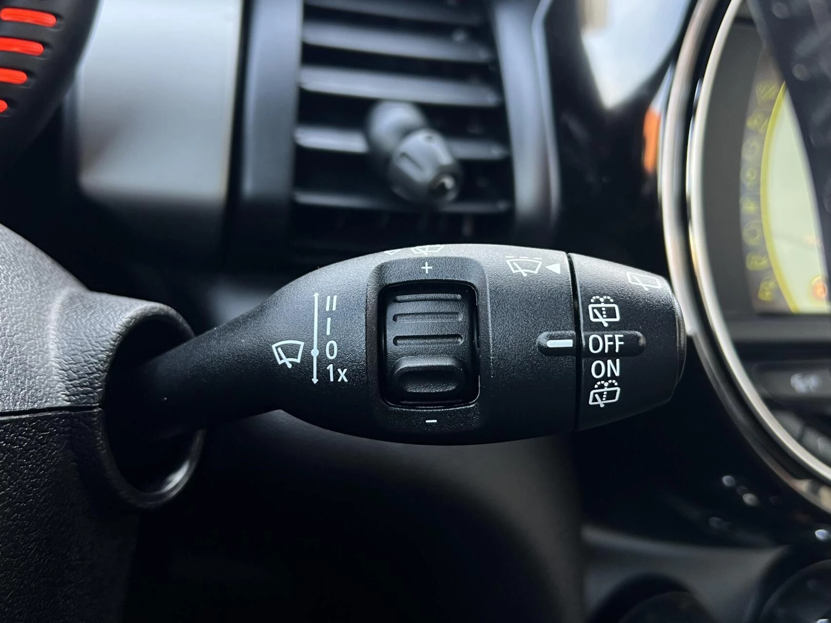 Hoofdafbeelding MINI One