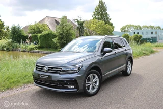 Hoofdafbeelding Volkswagen Tiguan Allspace Volkswagen Tiguan Allspace 2.0 TSI 4Motion / R-Line / Pano