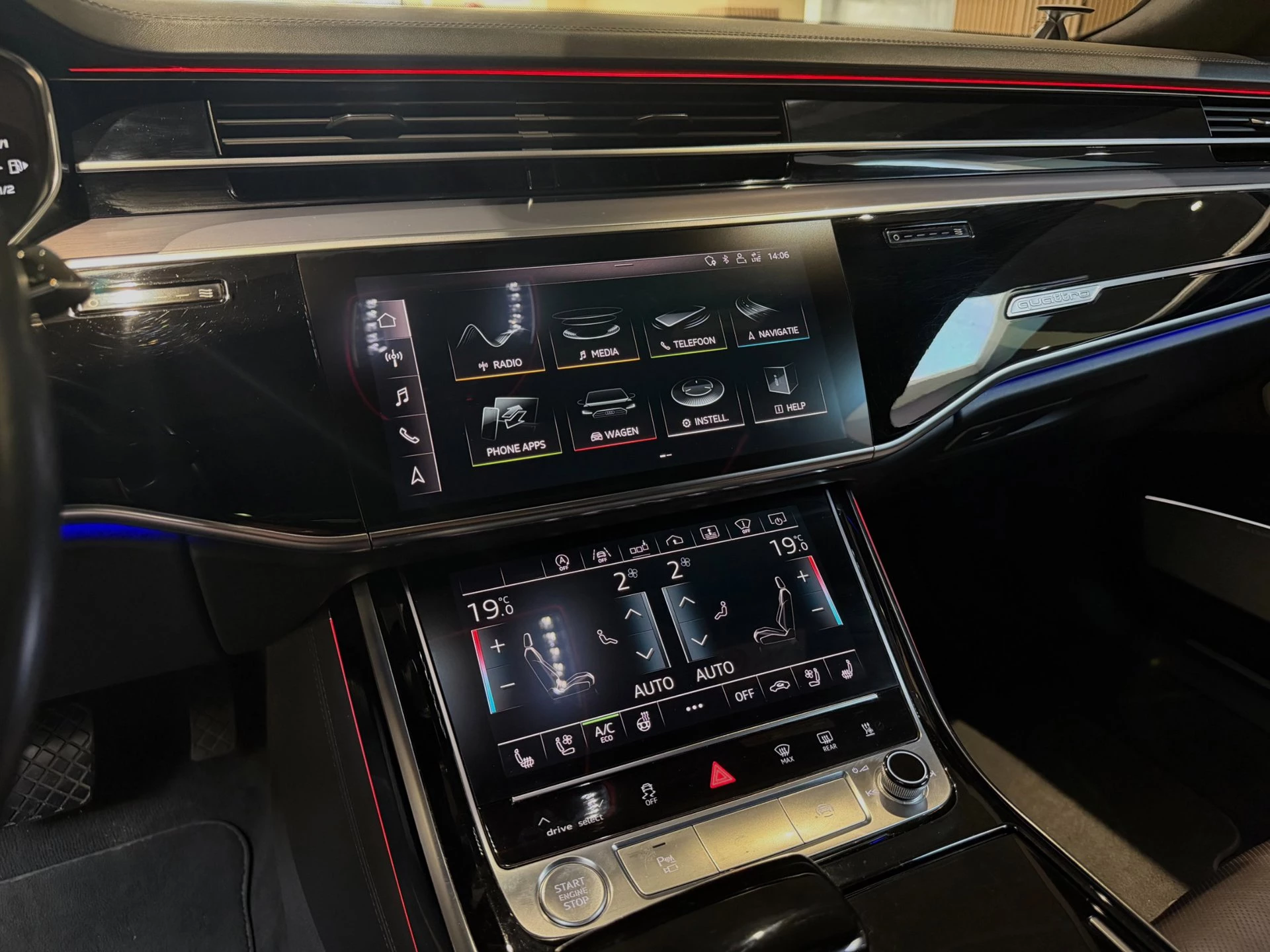 Hoofdafbeelding Audi A8