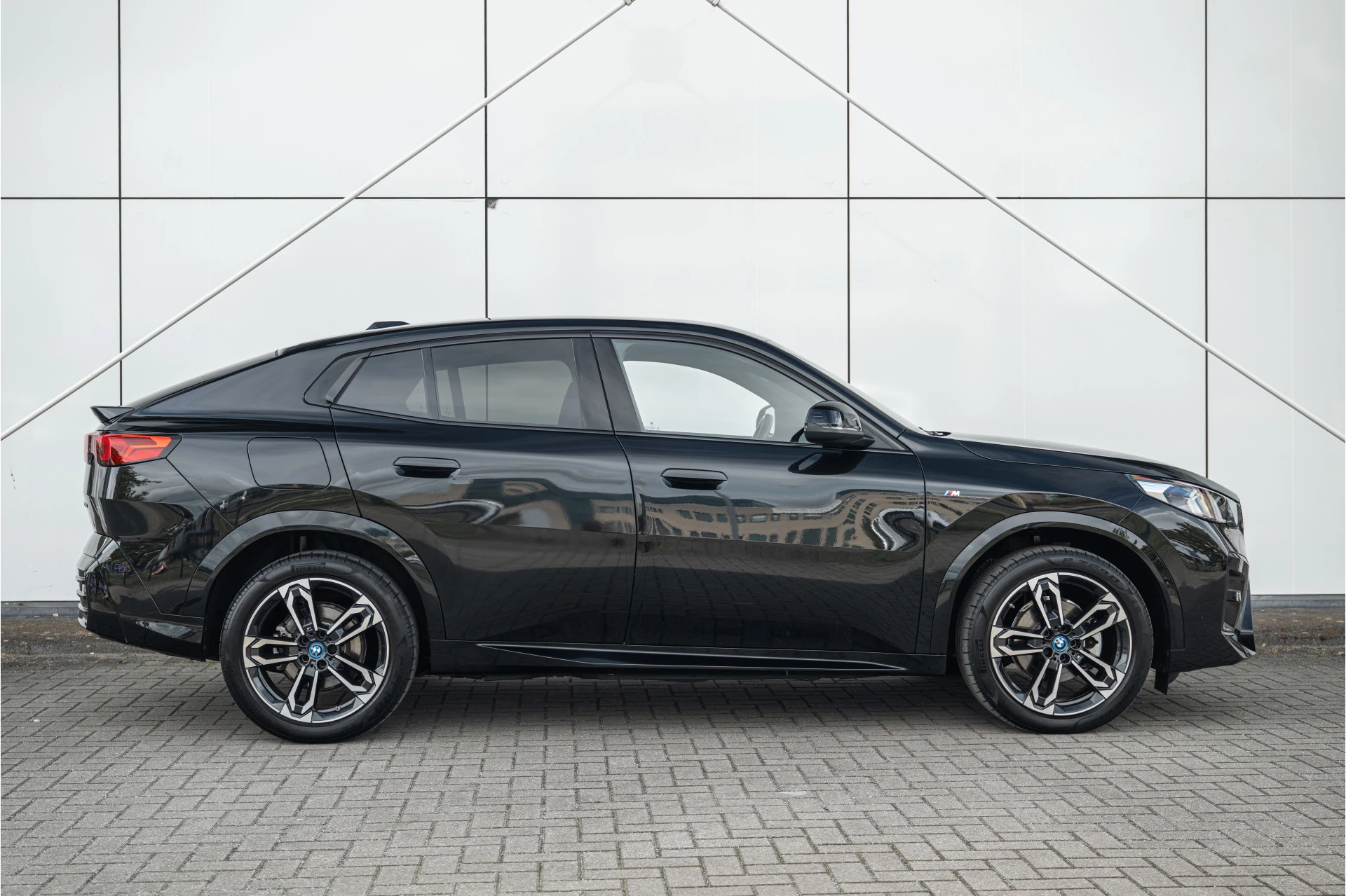 Hoofdafbeelding BMW iX2
