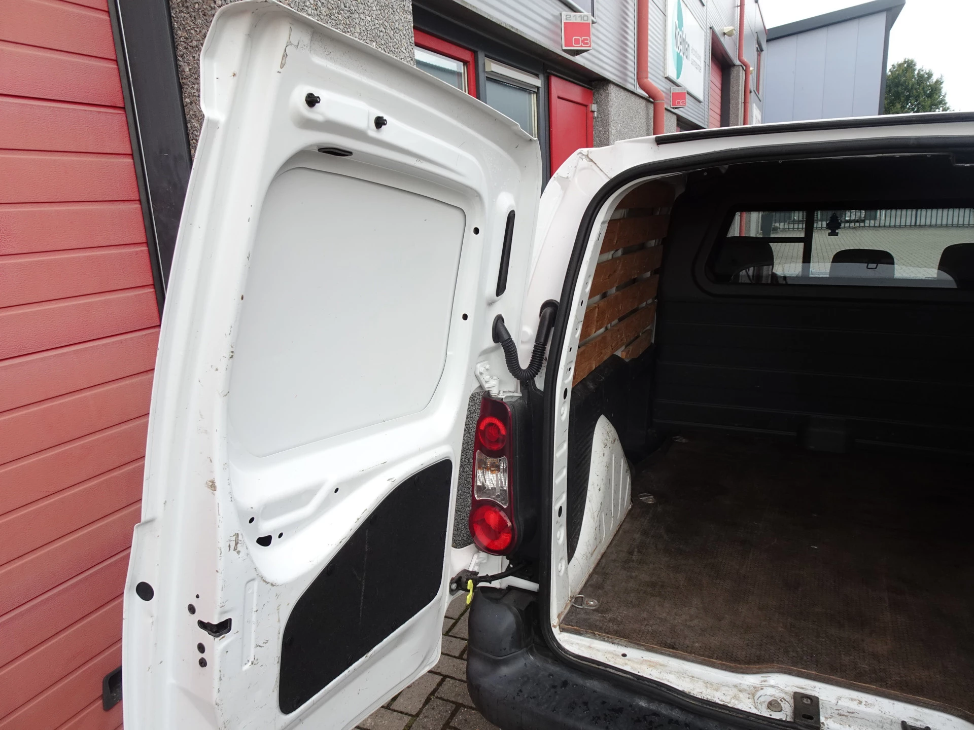 Hoofdafbeelding Peugeot Partner