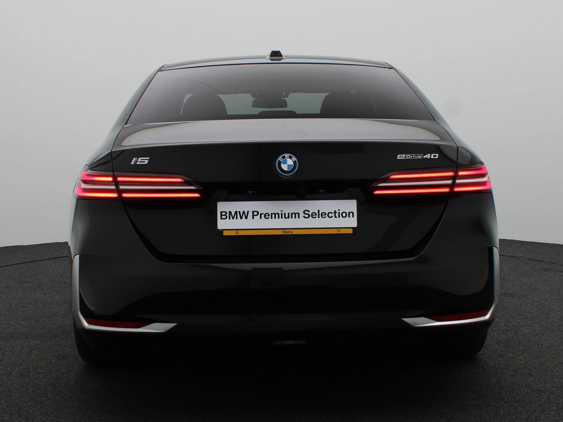 Hoofdafbeelding BMW i5