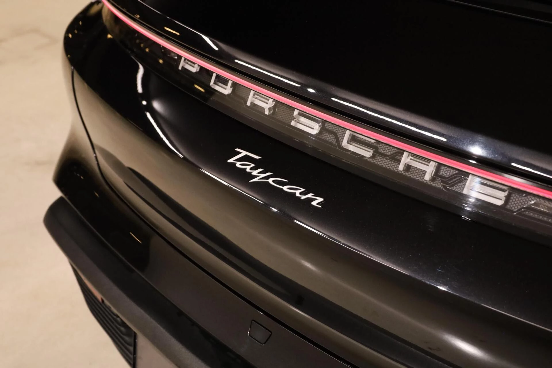 Hoofdafbeelding Porsche Taycan