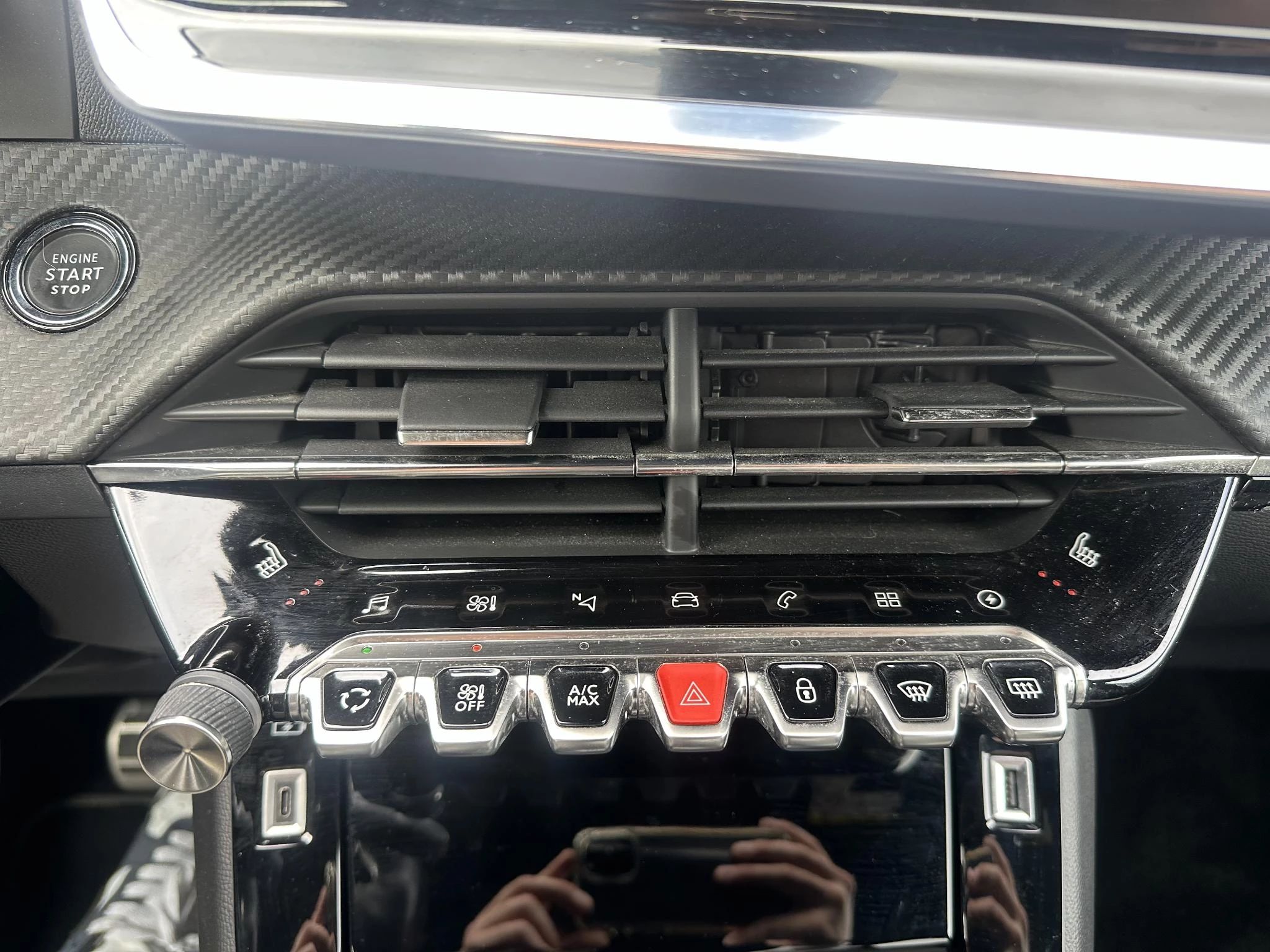Hoofdafbeelding Peugeot e-208