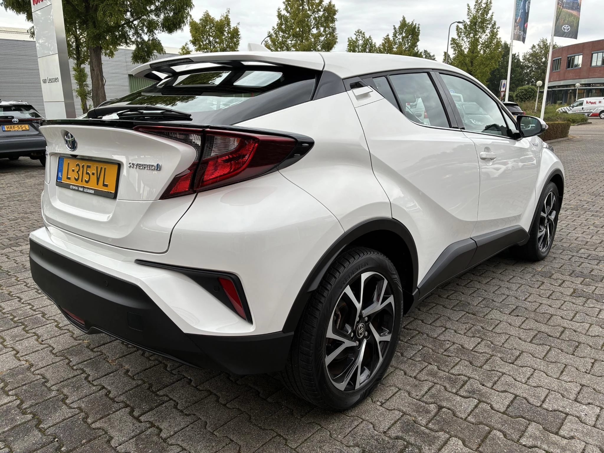 Hoofdafbeelding Toyota C-HR