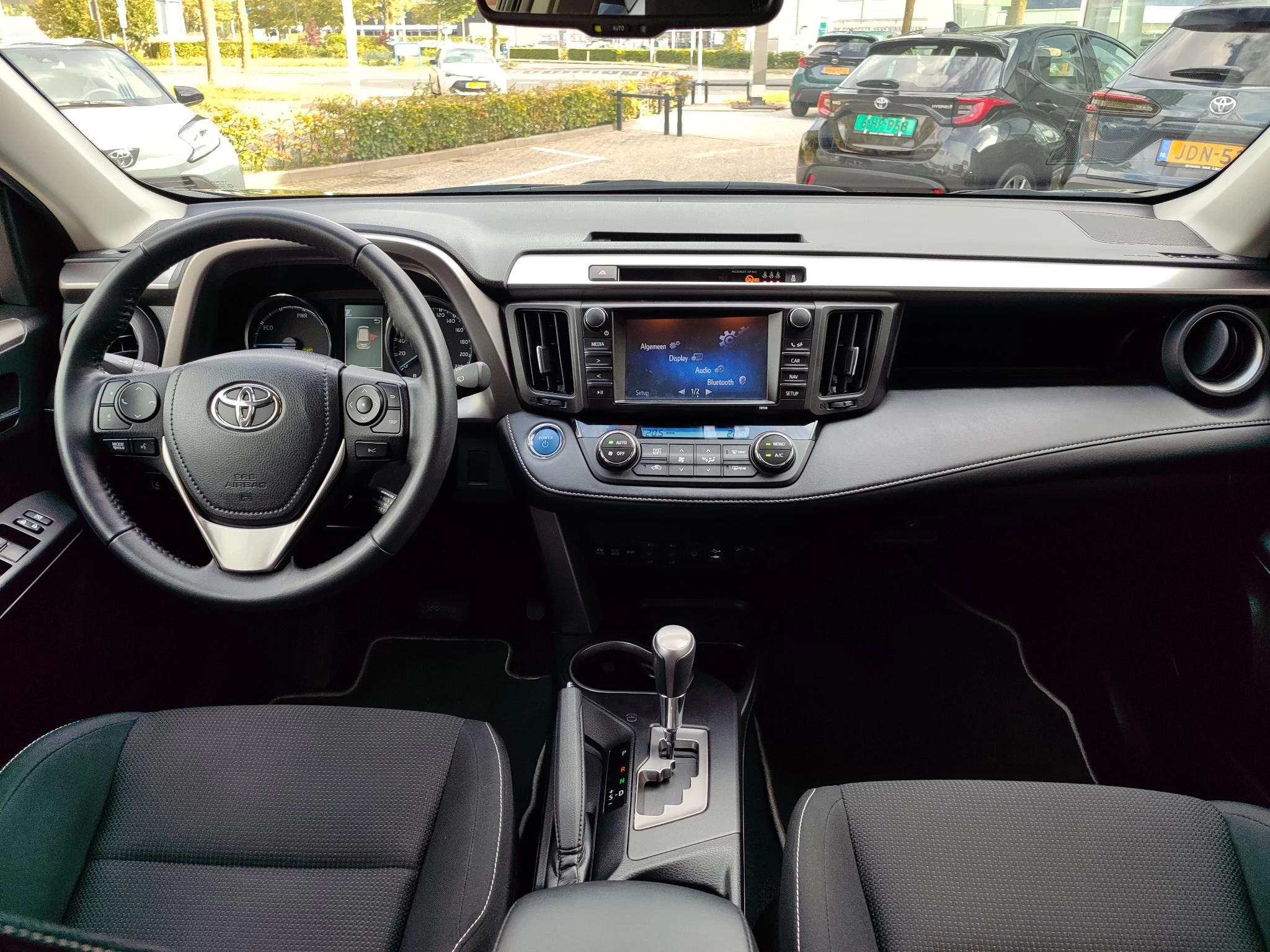 Hoofdafbeelding Toyota RAV4