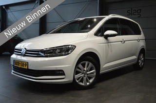 Volkswagen Touran 1.5 TSI Highline navi clima cruise led pdc trekhaak 150 pk !!