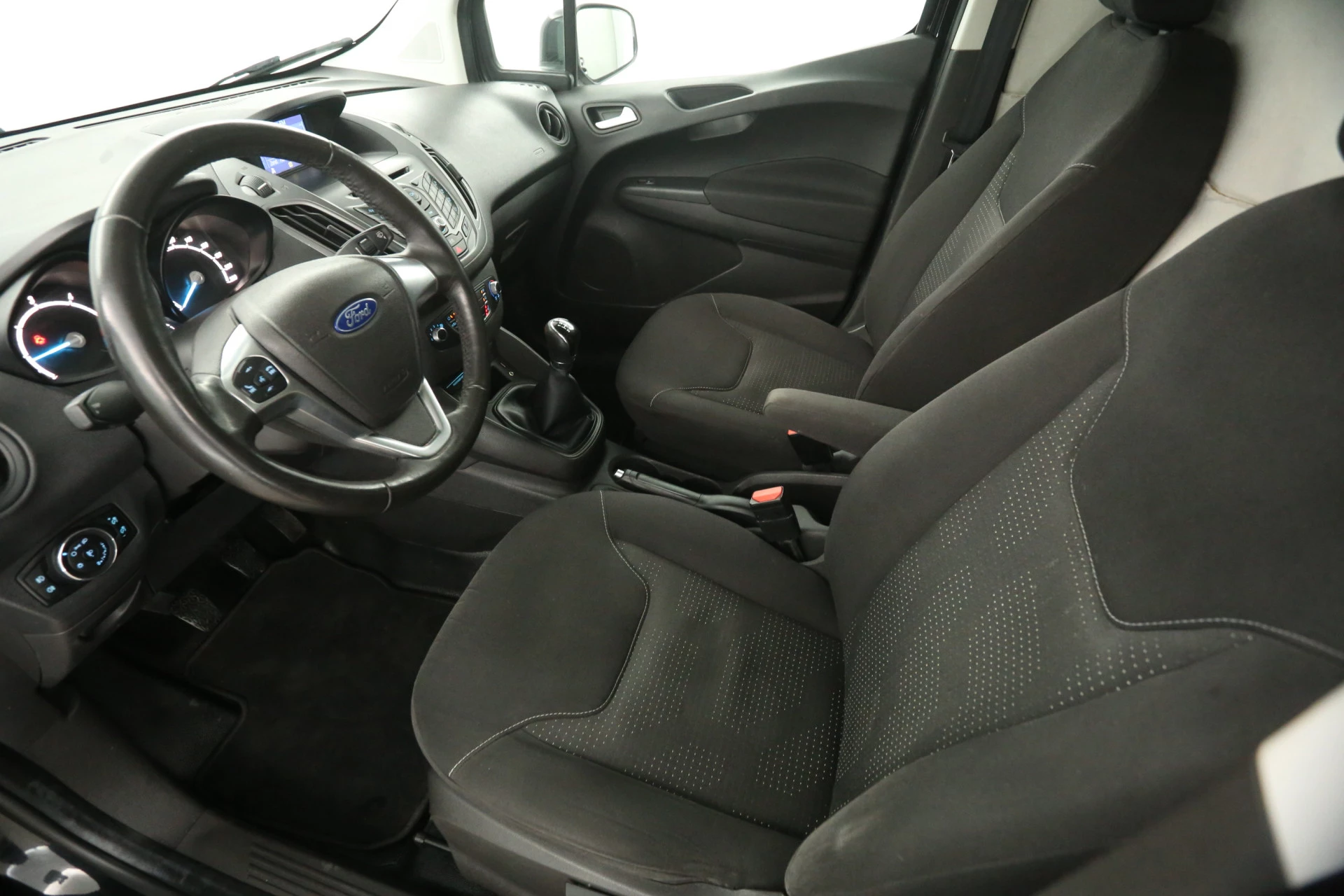 Hoofdafbeelding Ford Transit Courier