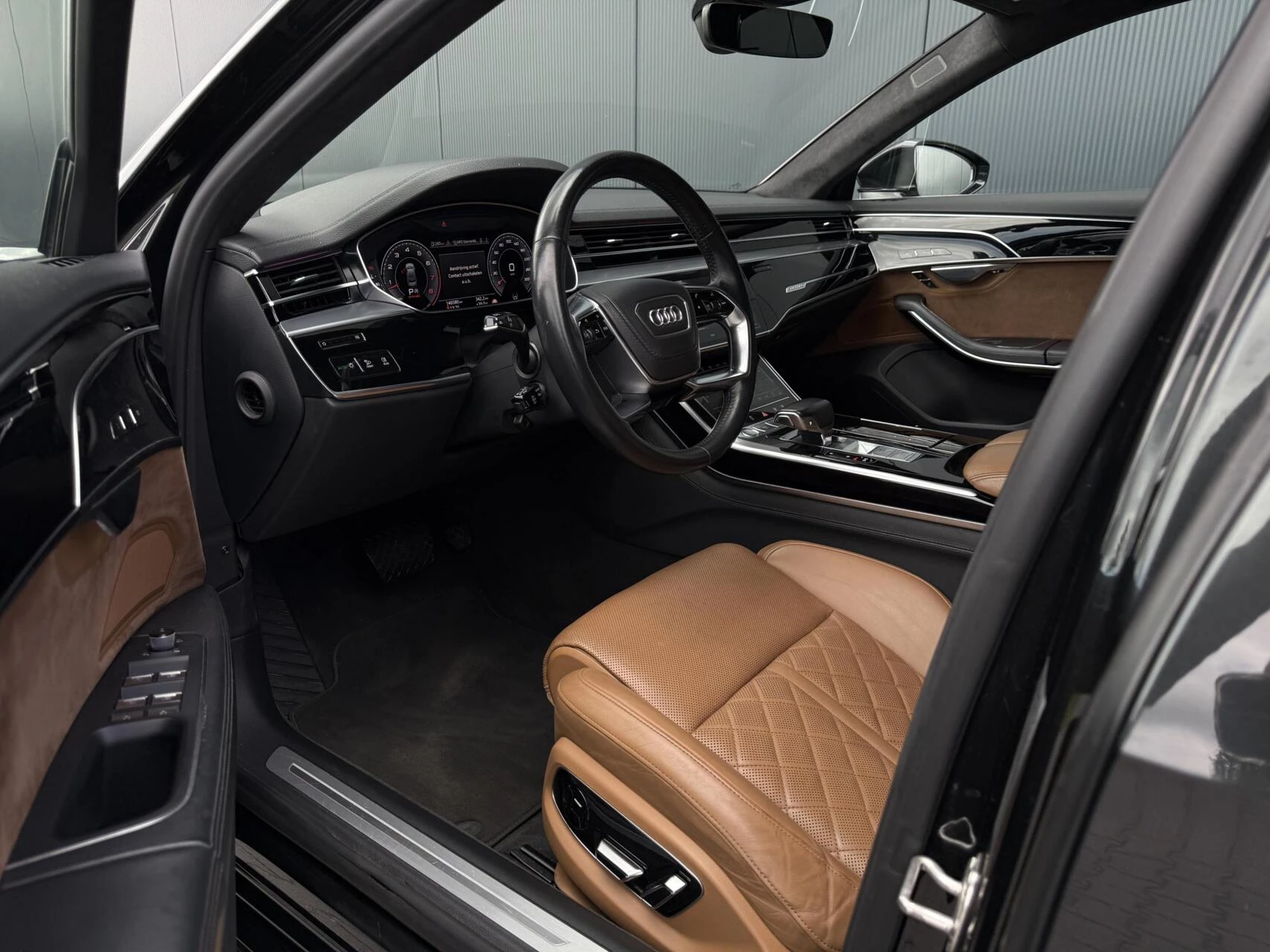 Hoofdafbeelding Audi A8