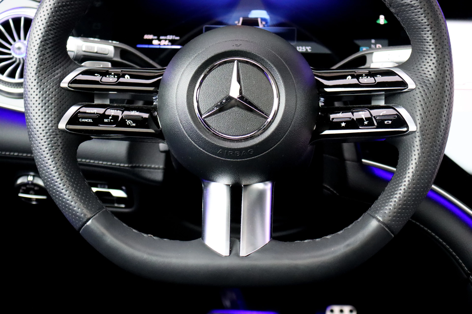 Hoofdafbeelding Mercedes-Benz EQS