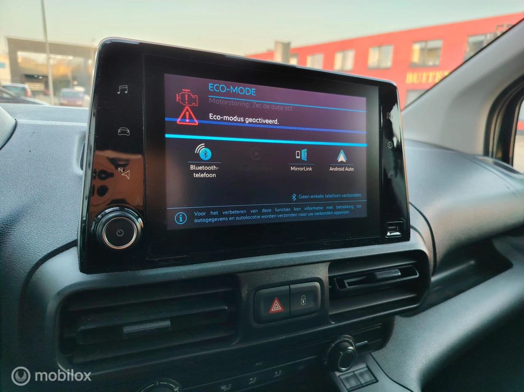 Hoofdafbeelding Peugeot Partner