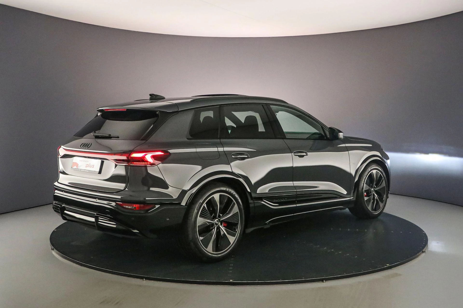 Hoofdafbeelding Audi SQ6