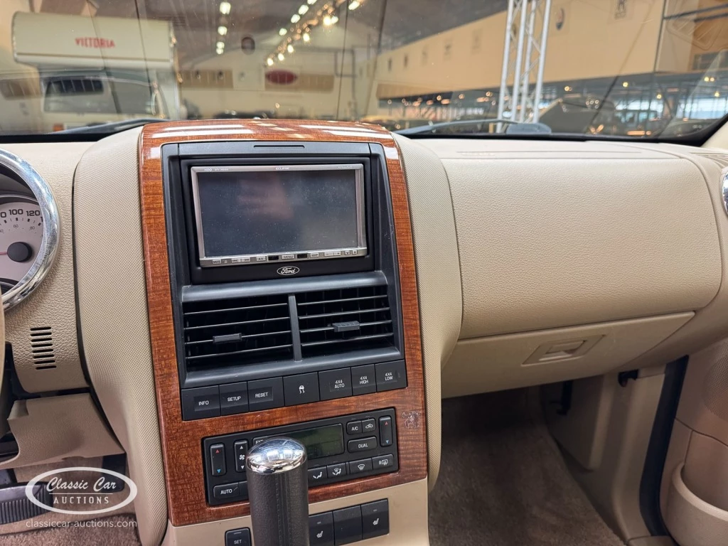 Hoofdafbeelding Ford Explorer