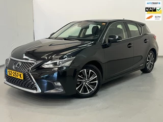 Hoofdafbeelding Lexus CT Lexus CT 200h / NL-auto / Camera / Navi / Xenon / DAB / Clima