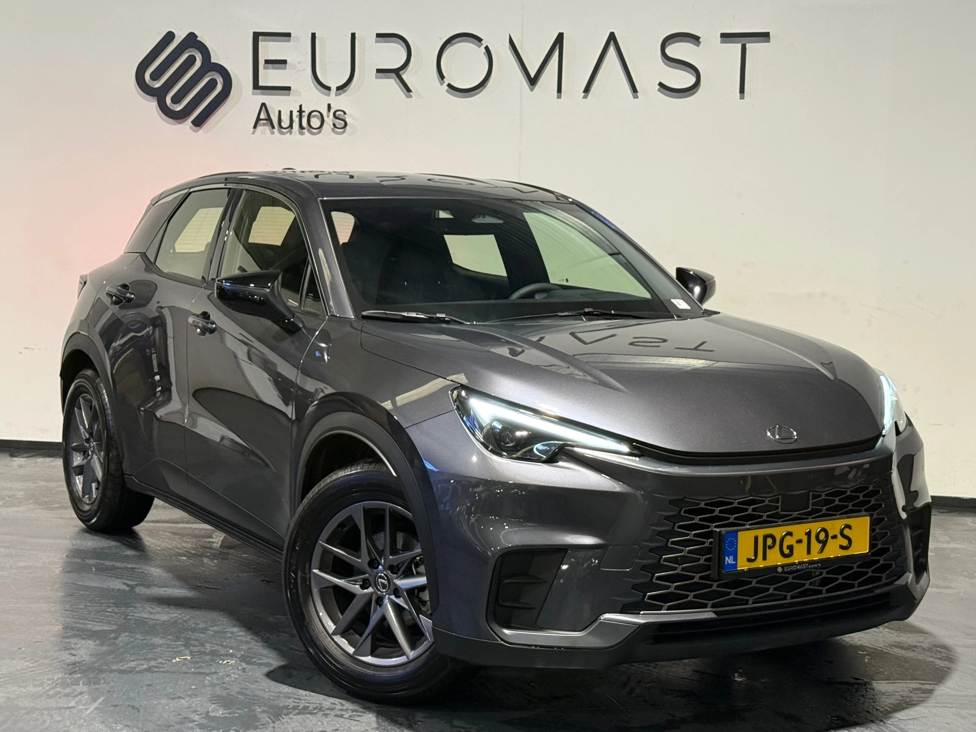 Hoofdafbeelding Lexus LBX