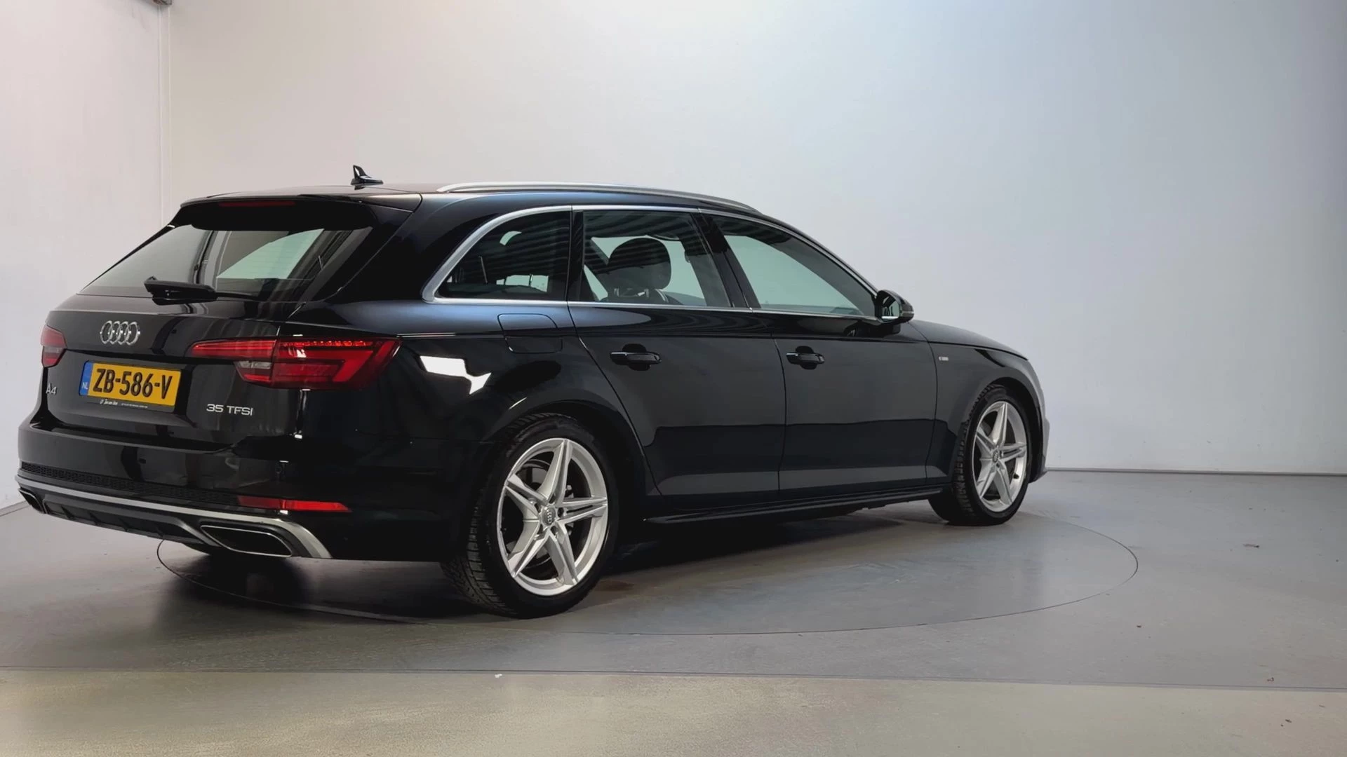 Hoofdafbeelding Audi A4