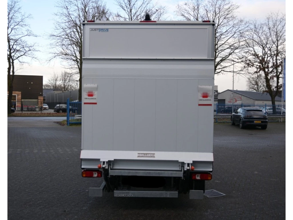 Hoofdafbeelding FUSO Canter