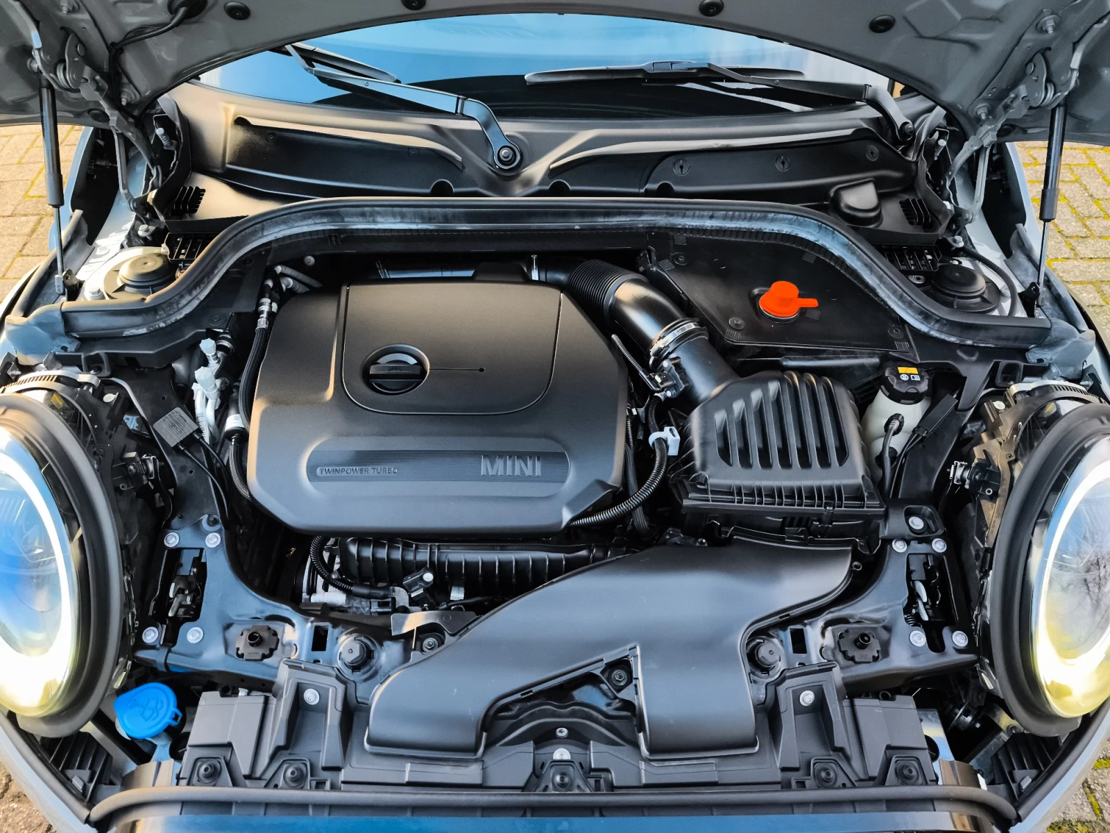 Hoofdafbeelding MINI One