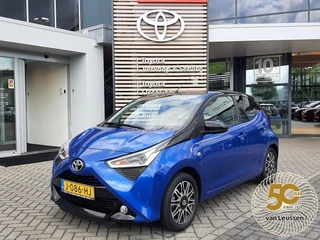 Toyota Aygo X-CLUSIV 5-DEURS AUTOMAAT TREKHAAK CAMERA NL-AUTO KEYLESS LM-VELGEN BI-TONE BLUETOOTH
