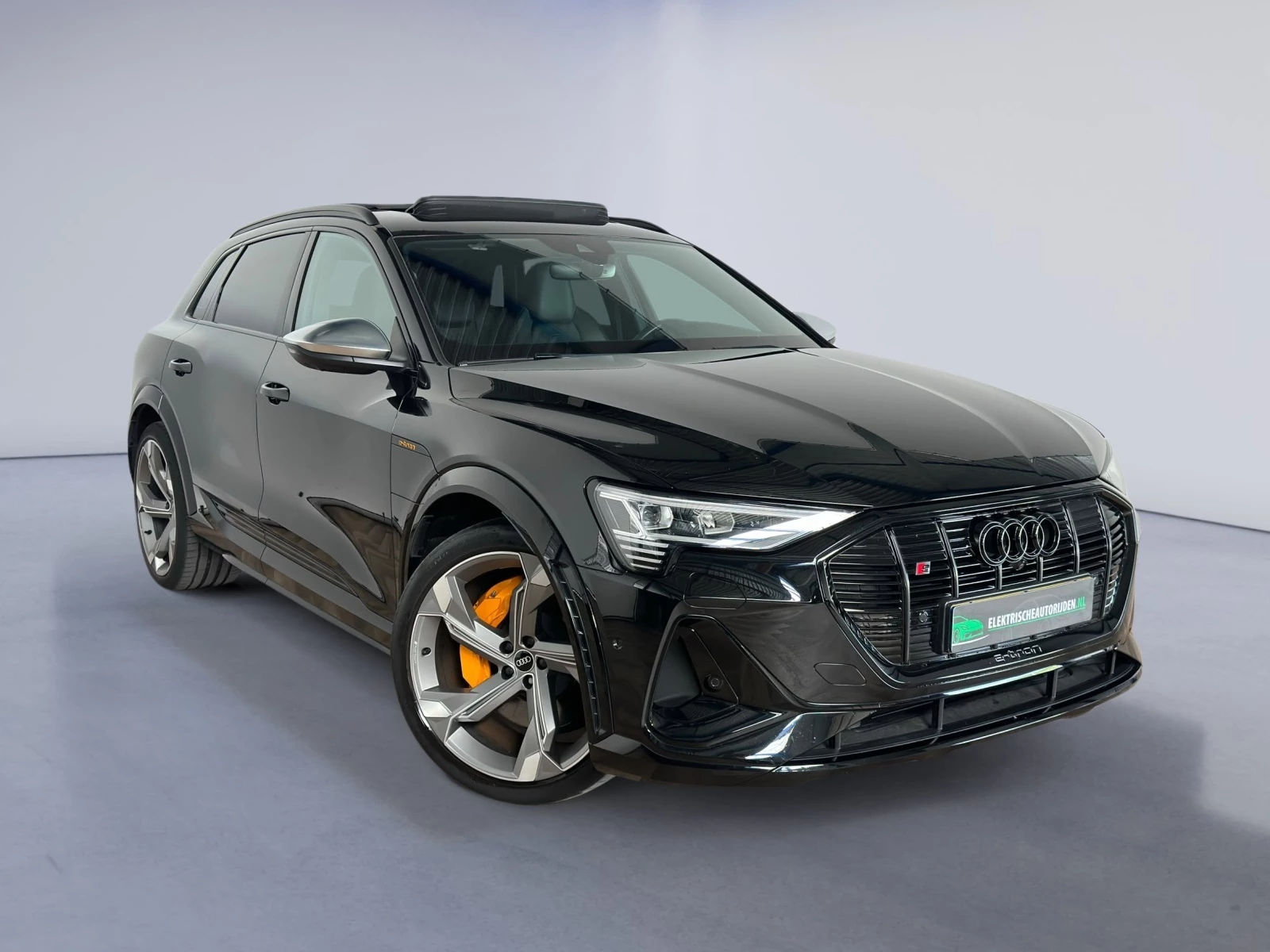 Hoofdafbeelding Audi e-tron