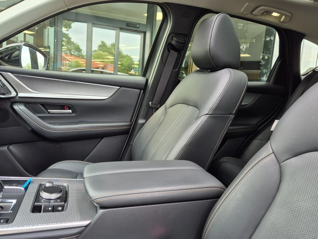 Hoofdafbeelding Mazda CX-60