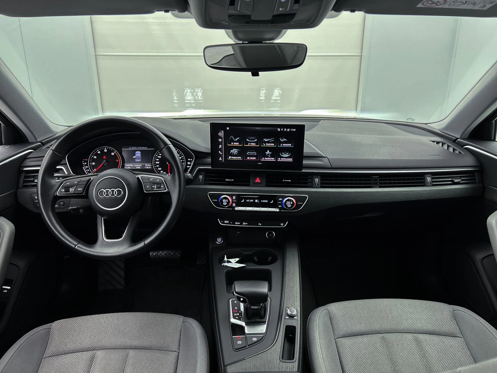 Hoofdafbeelding Audi A4