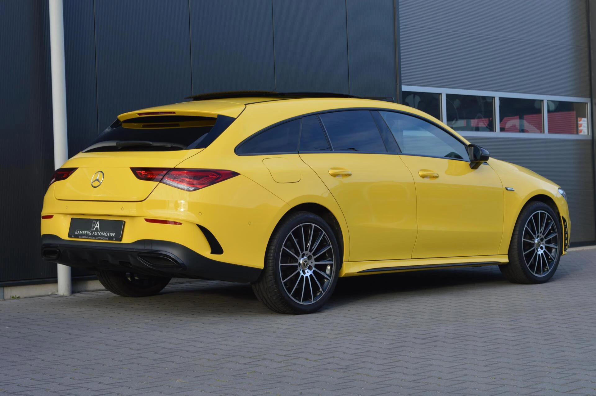 Hoofdafbeelding Mercedes-Benz CLA