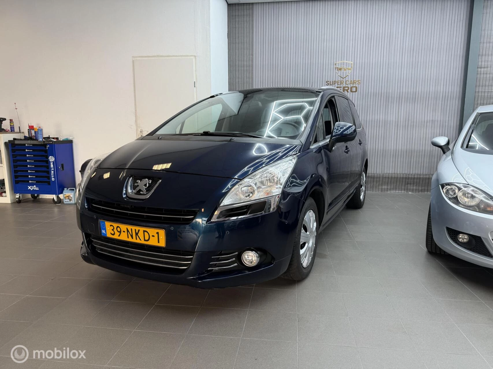 Hoofdafbeelding Peugeot 5008