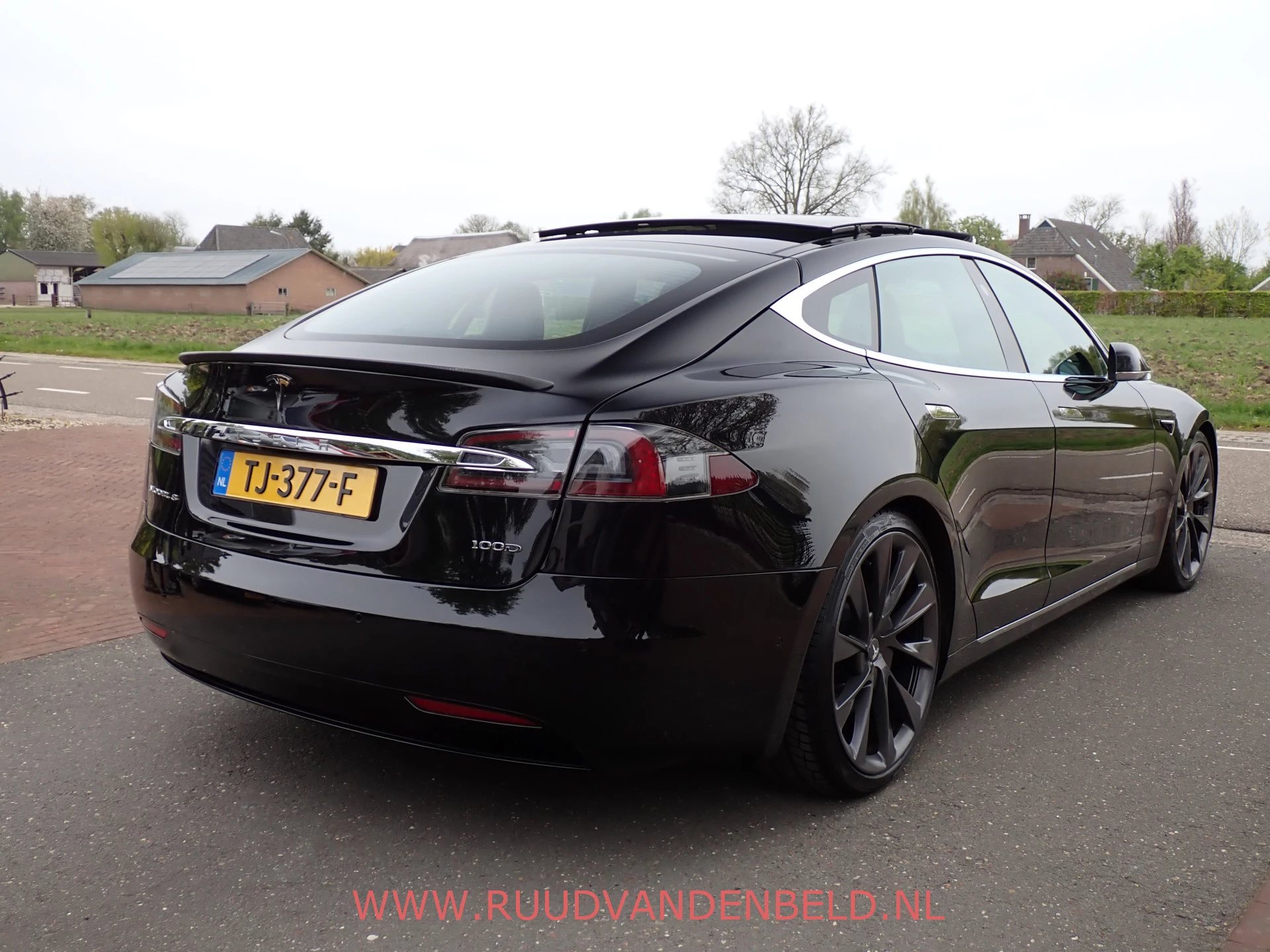Hoofdafbeelding Tesla Model S