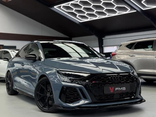 Hoofdafbeelding Audi RS3 Audi RS3 Limousine 2.5 TFSI Quattro Maxton Panorama