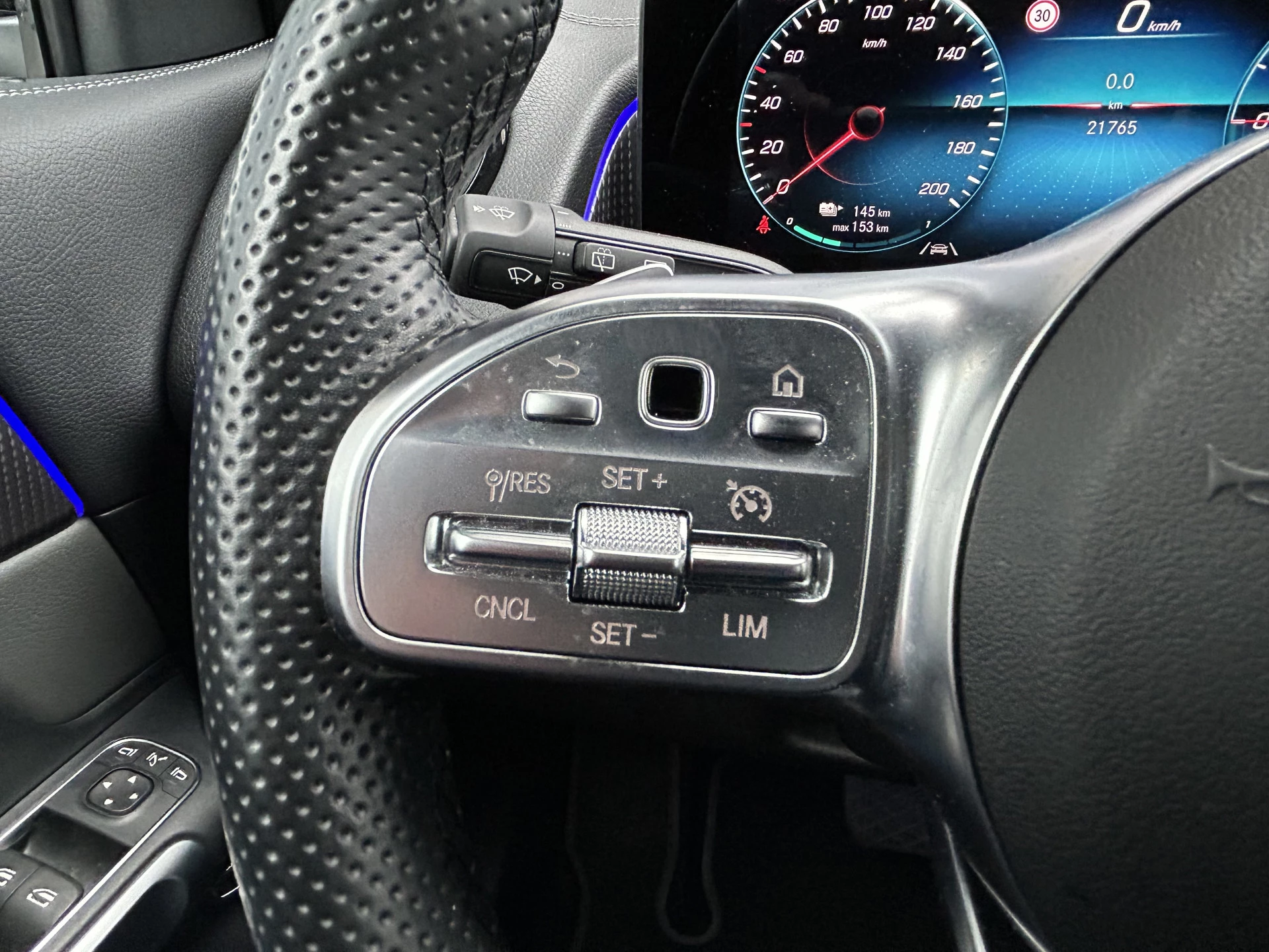 Hoofdafbeelding Mercedes-Benz EQB