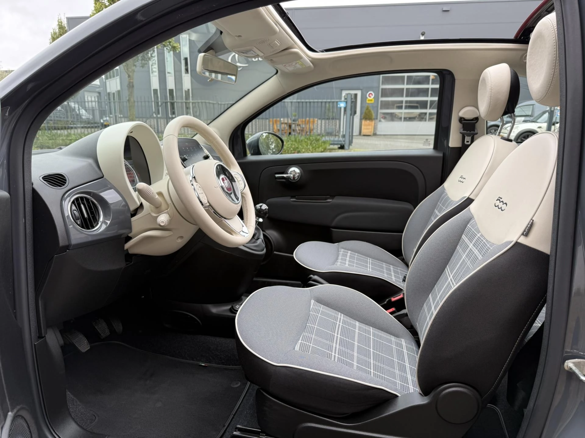 Hoofdafbeelding Fiat 500C