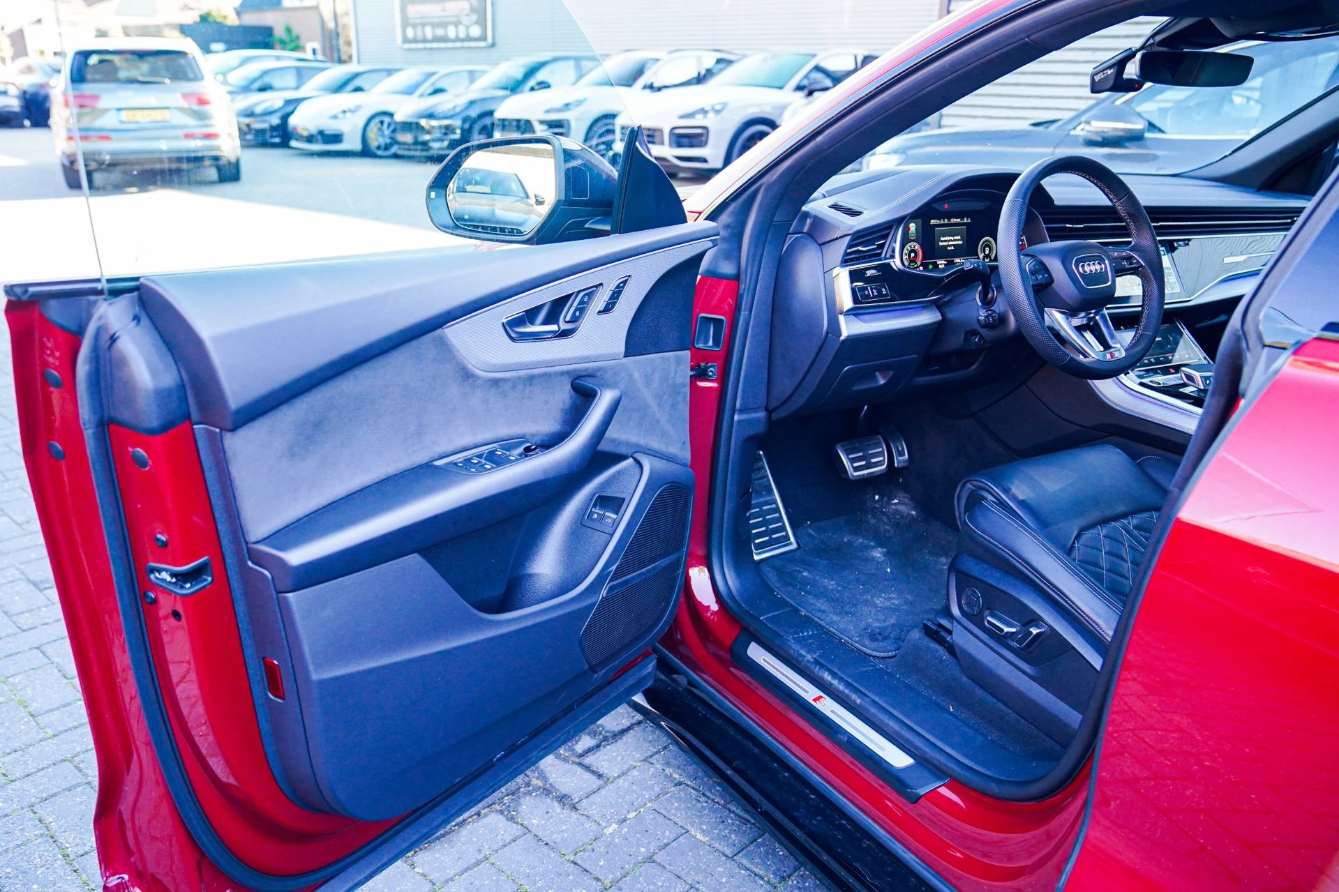 Hoofdafbeelding Audi Q8