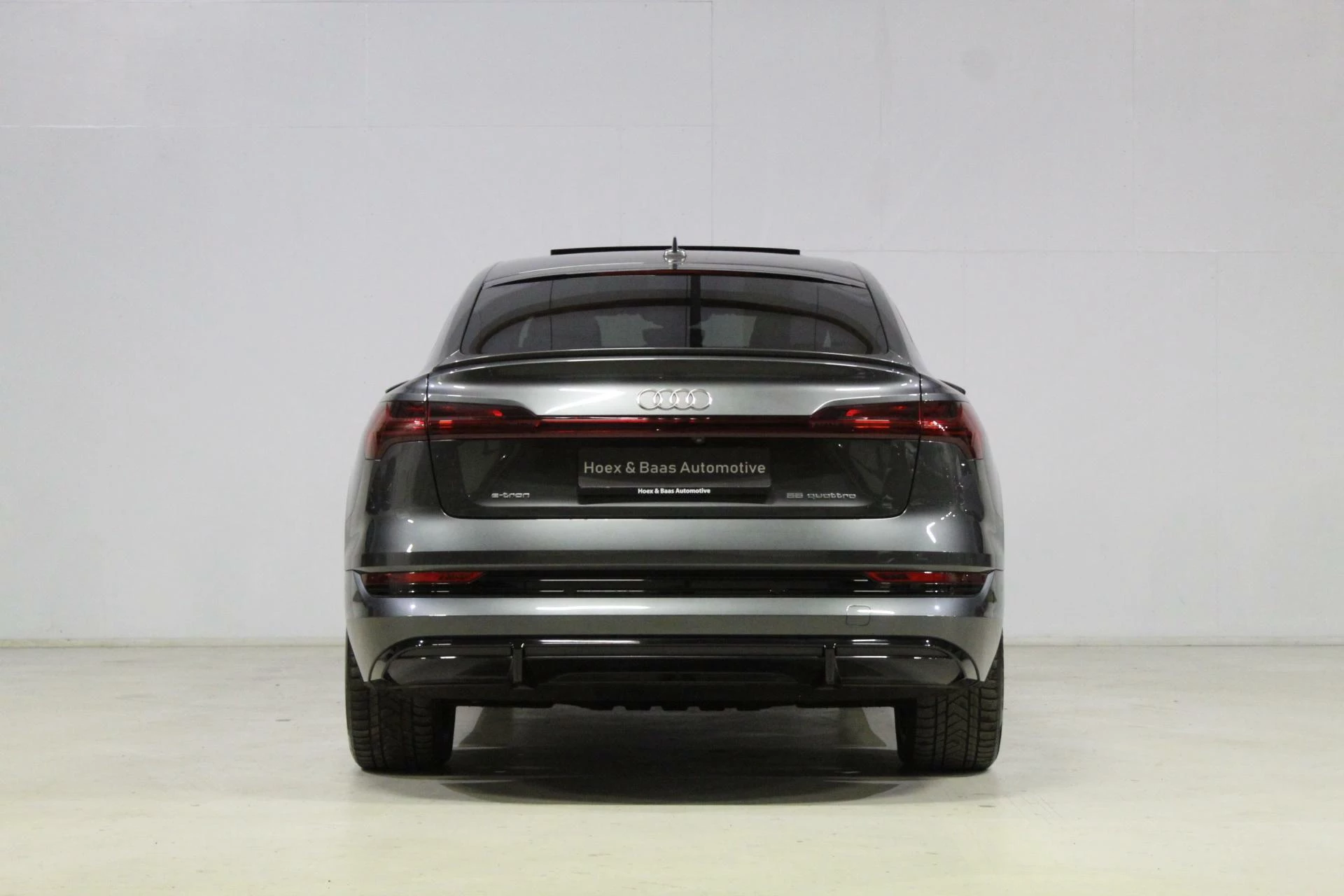 Hoofdafbeelding Audi e-tron