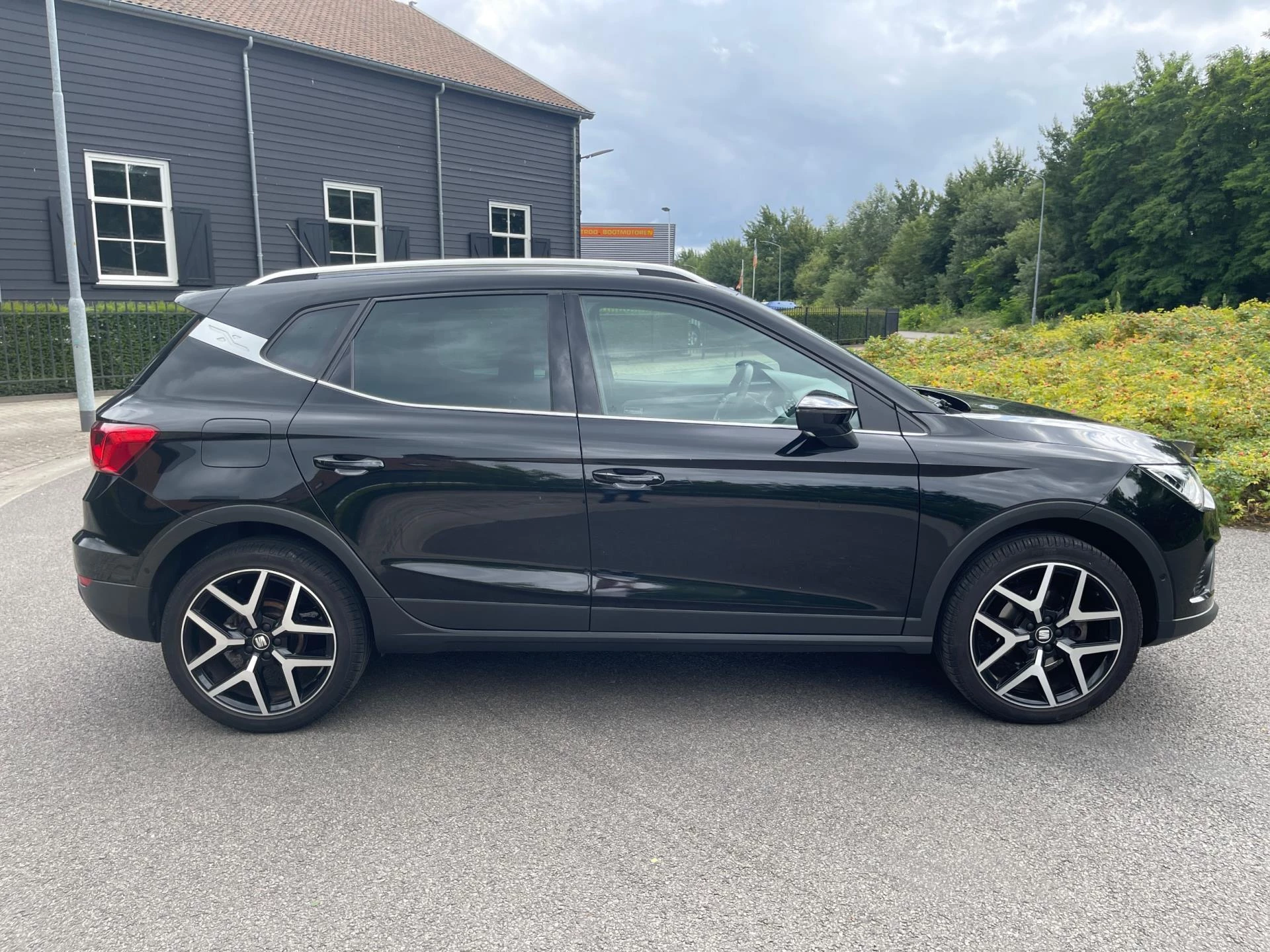 Hoofdafbeelding SEAT Arona