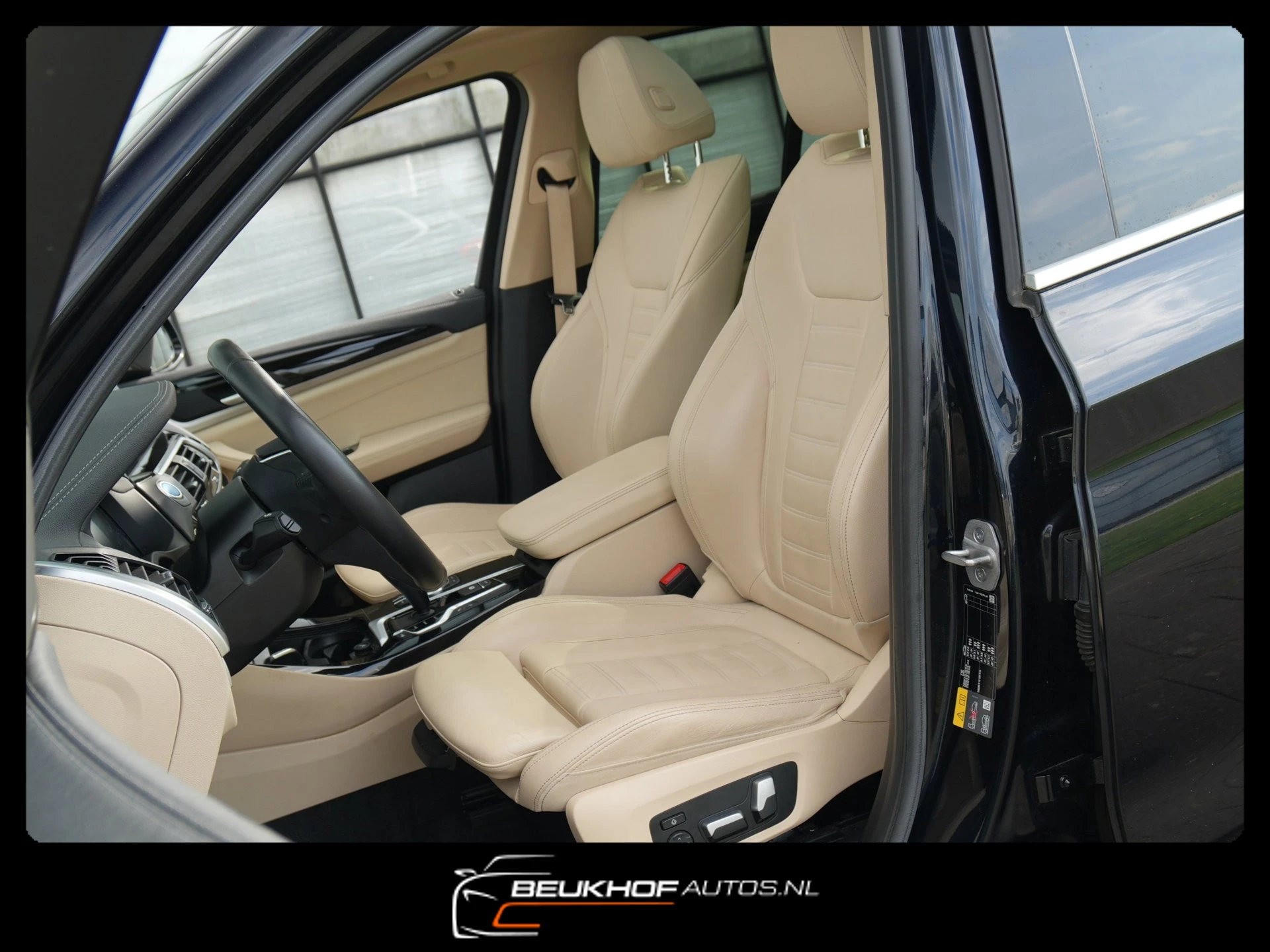 Hoofdafbeelding BMW iX3