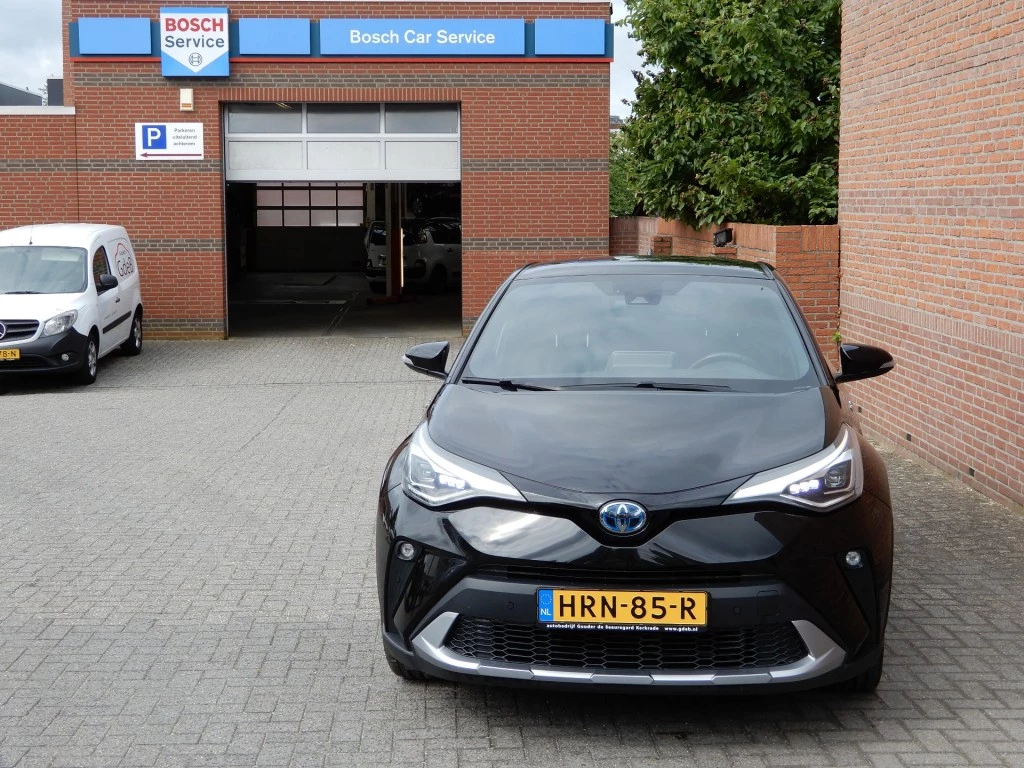 Hoofdafbeelding Toyota C-HR